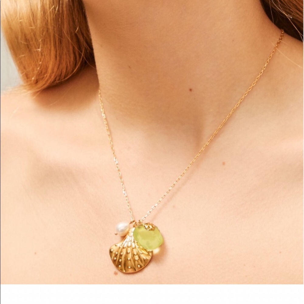 TORY BURCH • Sea Of Dreams Yellow Shell Pearl Stone Pendant Necklace - Picture 2 of 5